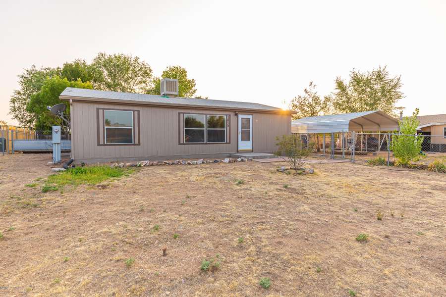 1815 Roadrunner LN, Chino Valley, AZ 86323