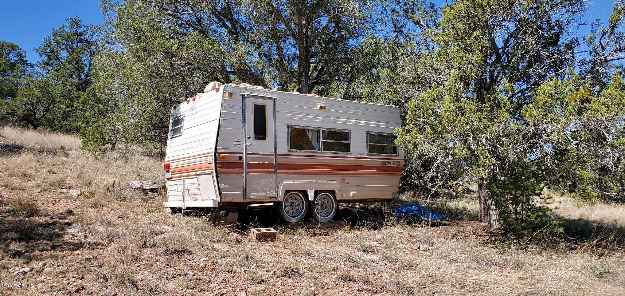 29029 W Bucks RD, Seligman, AZ 86337