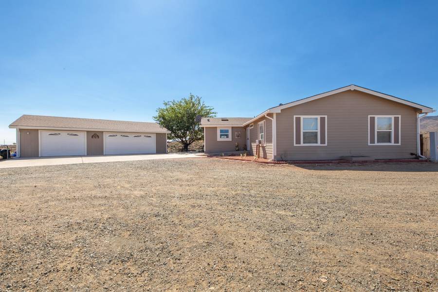 765 S Windsong WAY, Dewey-humboldt, AZ 86327