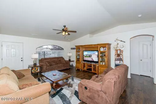 Prescott Valley, AZ 86314,8671 E Apache DR