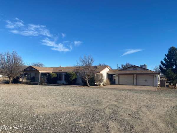 Dewey-humboldt, AZ 86327,685 S Dunivin   (Plus Guest House) LN