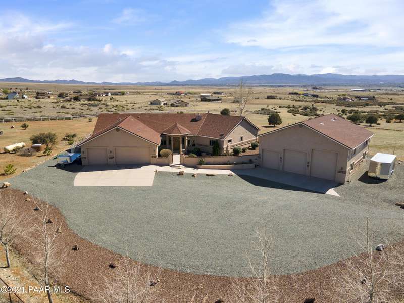 8645 N Howling LN, Prescott Valley, AZ 86315