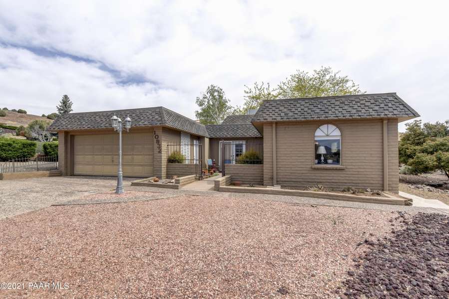 10932 E Old Black Canyon HWY, Dewey-humboldt, AZ 86327