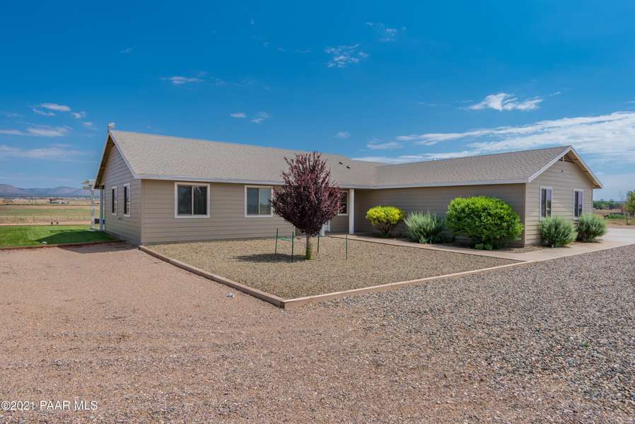 2350 W Bayberry DR, Paulden, AZ 86334