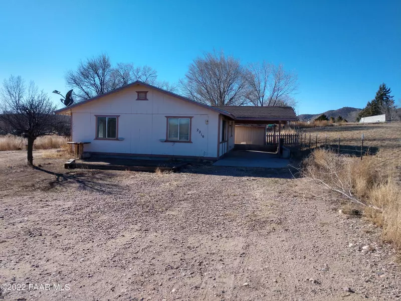 2310 N Hopi LN, Chino Valley, AZ 86323