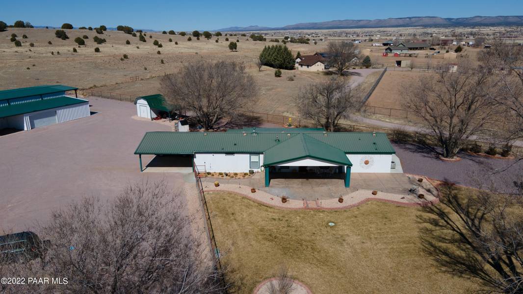 1850 W Kings Court, Paulden, AZ 86334