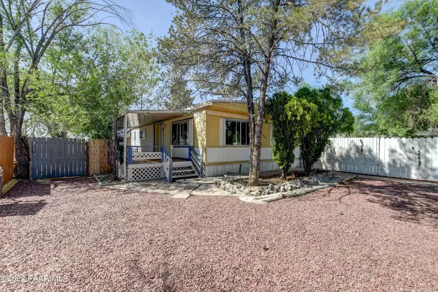 1473 Foster DR, Chino Valley, AZ 86323