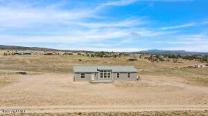 25601 N Sweet Pea Bud LN, Paulden, AZ 86334