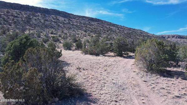 Seligman, AZ 86337,01 Sierra Verde Ranch Unit 30