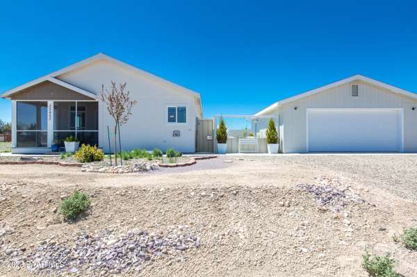 Paulden, AZ 86334,25862 Riesling LN