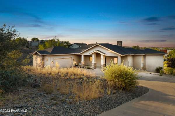 Prescott, AZ 86301,886 Trail Head CIR