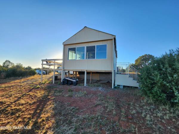 Seligman, AZ 86337,000 Hyde Park RD