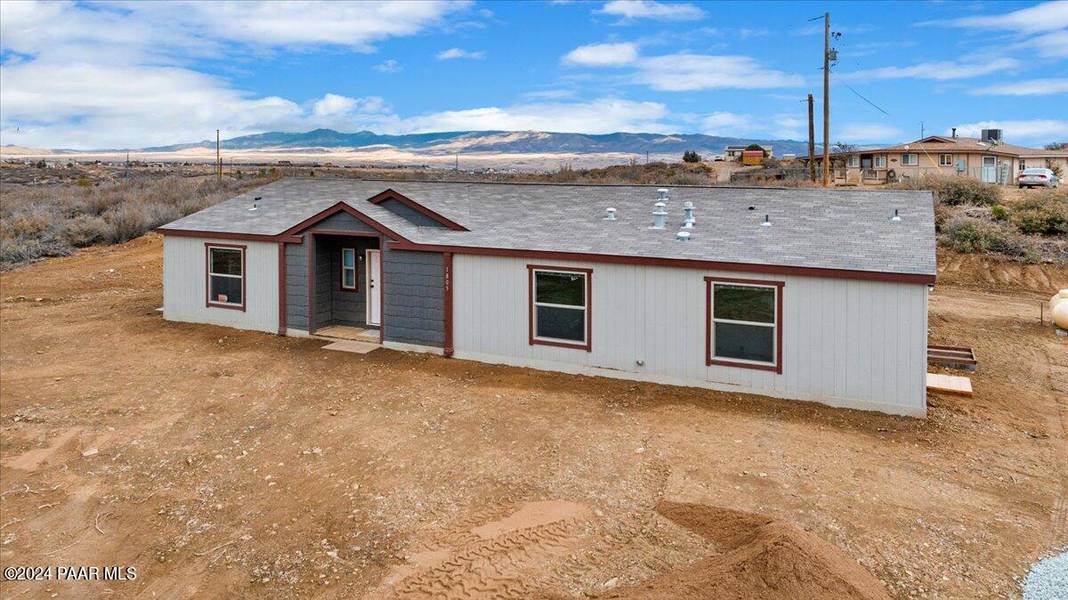 1805 S Lovin LN, Dewey-humboldt, AZ 86327