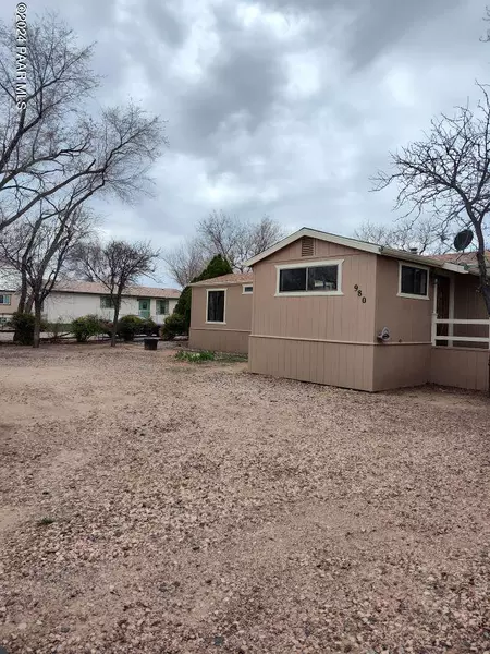 980 Tumbleweed DR, Chino Valley, AZ 86323