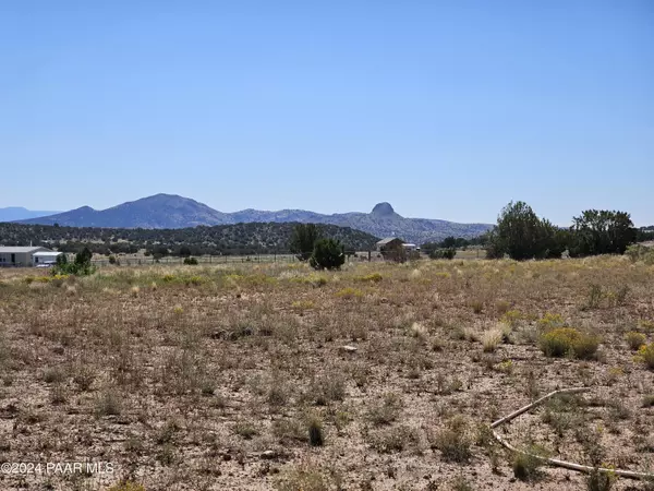 1340 E Sweet Valley RD, Paulden, AZ 86334