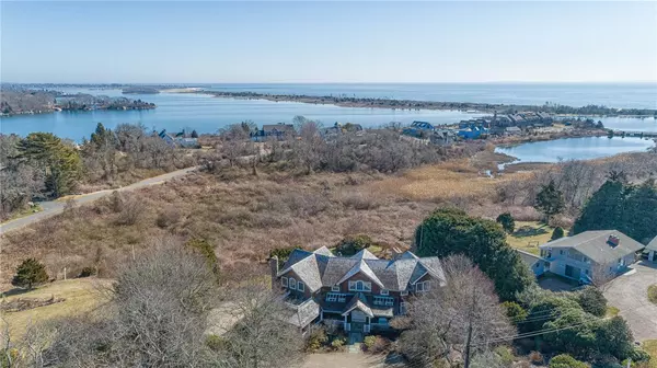 Westerly, RI 02891,30 Meadow AVE