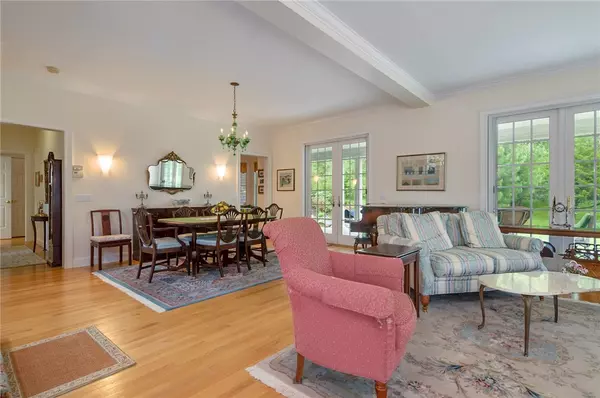 Westerly, RI 02891,15 No Bottom Ridge