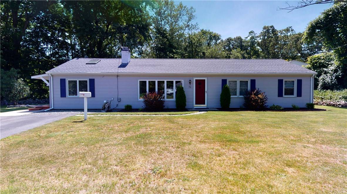 24 Larchmont RD, Warwick, RI 02886