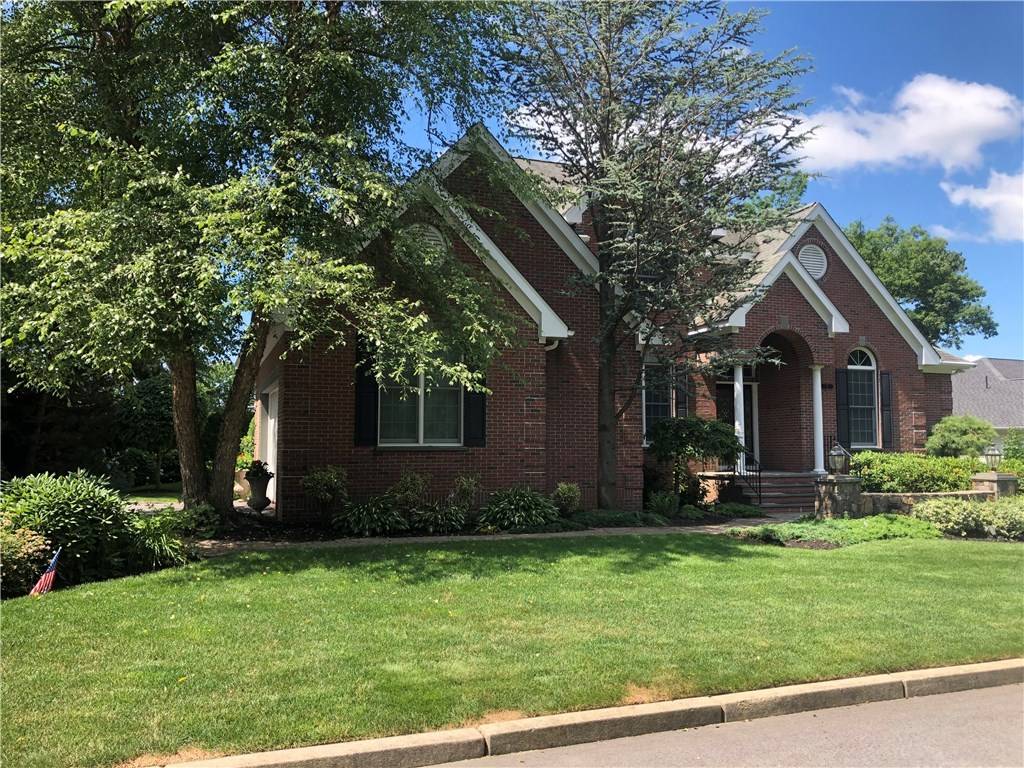 7 DEAN RIDGE BLVD, Cranston, RI 02920