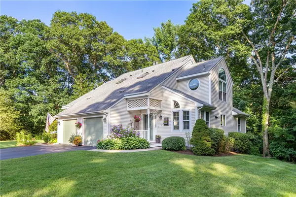 5570 Post RD #7, Warwick, RI 02818