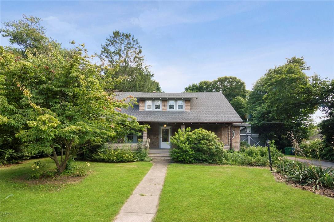 South Kingstown, RI 02892,3682 Kingstown RD