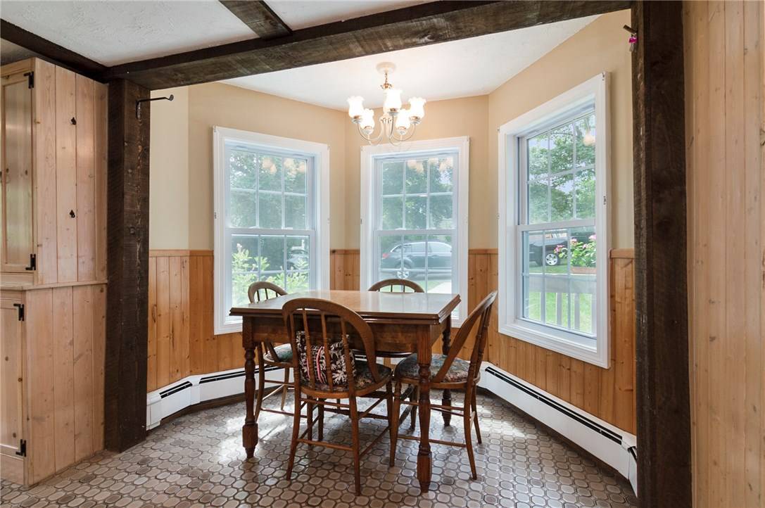 South Kingstown, RI 02879,52 Pike ST
