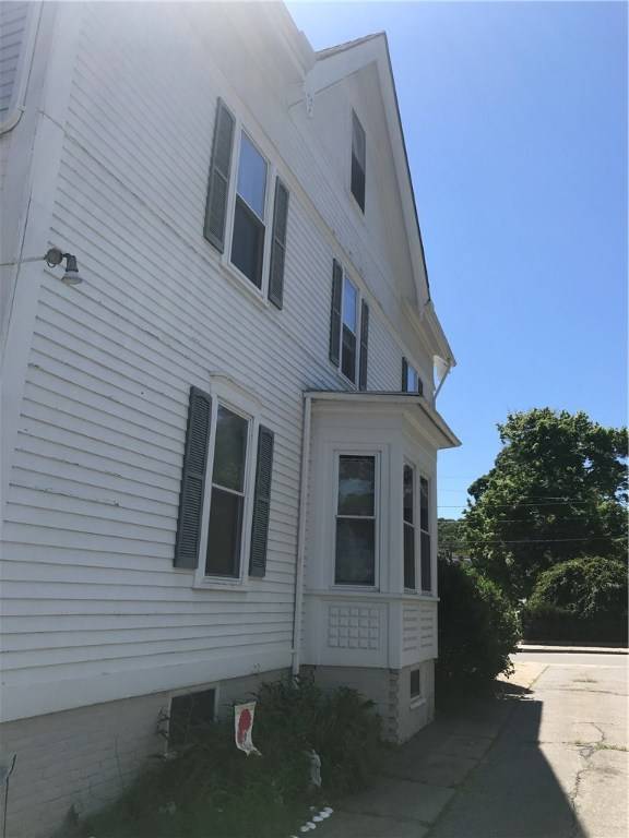 Woonsocket, RI 02895,220 Carrington AVE