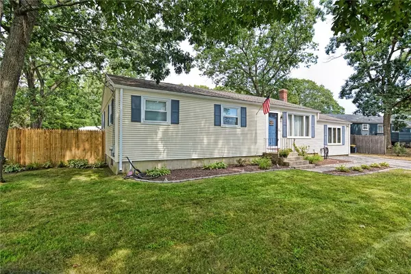 Warwick, RI 02886,95 Gainesville DR