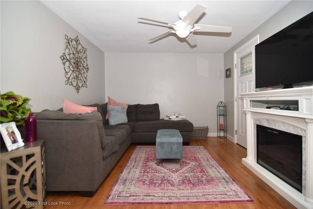 Cranston, RI 02920,22 Kermit AVE