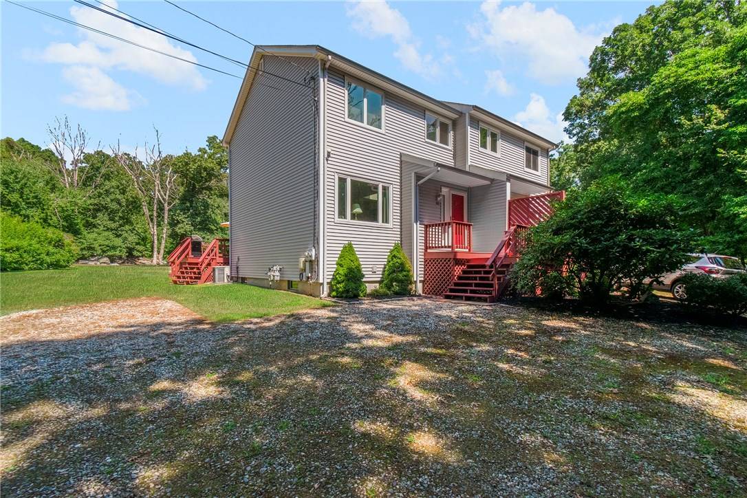 383 Annaquatucket RD, North Kingstown, RI 02852