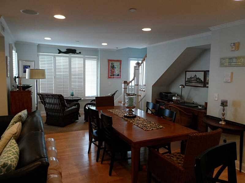 Narragansett, RI 02882,20 NARRAGANSETT AVE #103