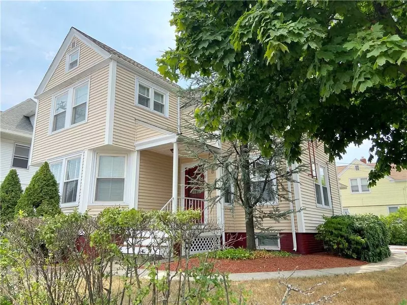 67 Waterman AVE, East Providence, RI 02914