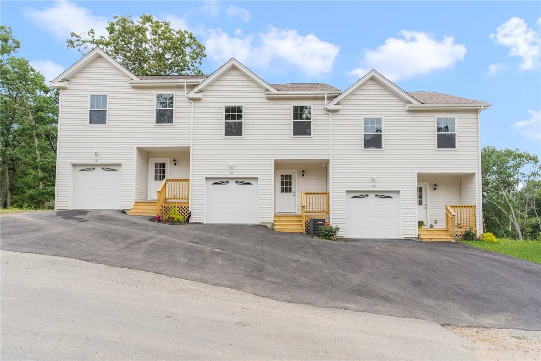 86 Edith's WAY #86, West Warwick, RI 02893