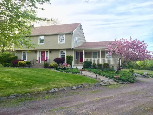 50 Schoolhouse RD, Warren, RI 02885