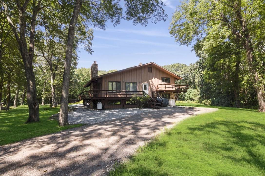 South Kingstown, RI 02879,761 Curtis Corner RD