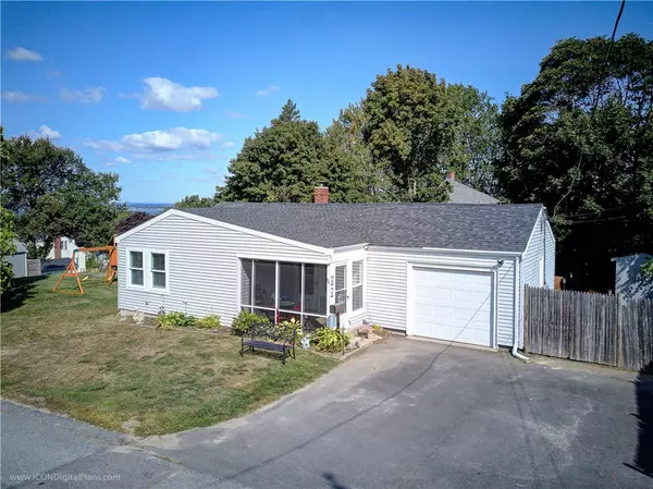 64 Pocasset AVE, Tiverton, RI 02878