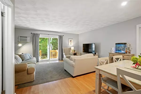 Westerly, RI 02891,9 Crestview DR #1A