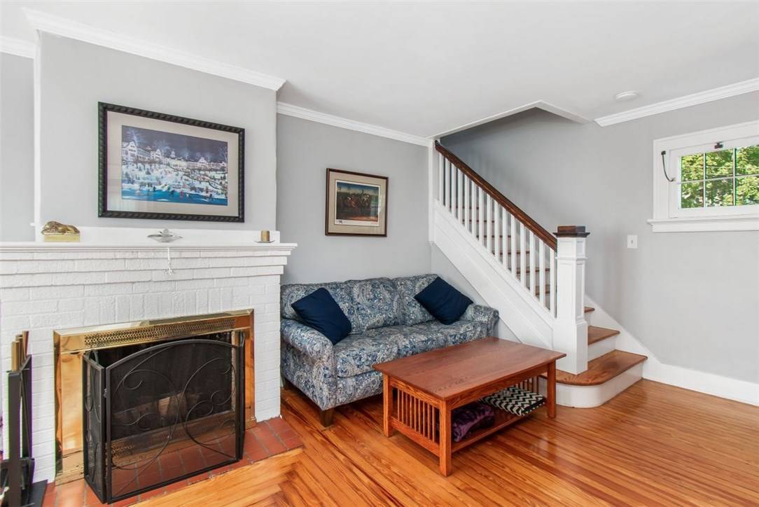 Warwick, RI 02818,4261 Post RD
