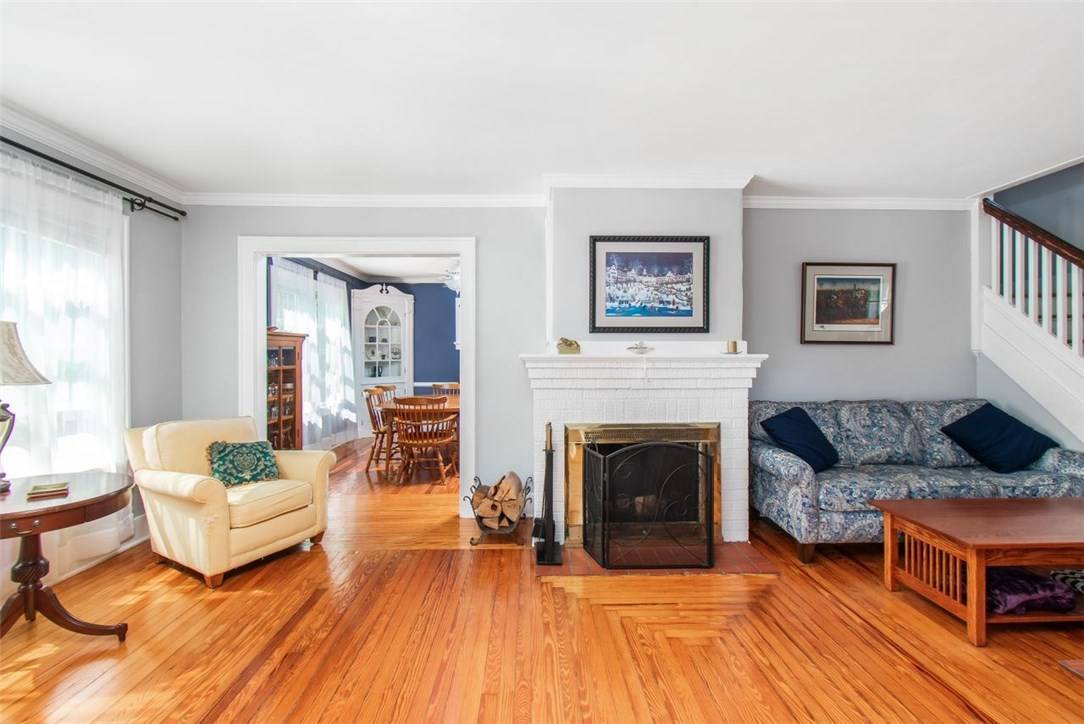 Warwick, RI 02818,4261 Post RD