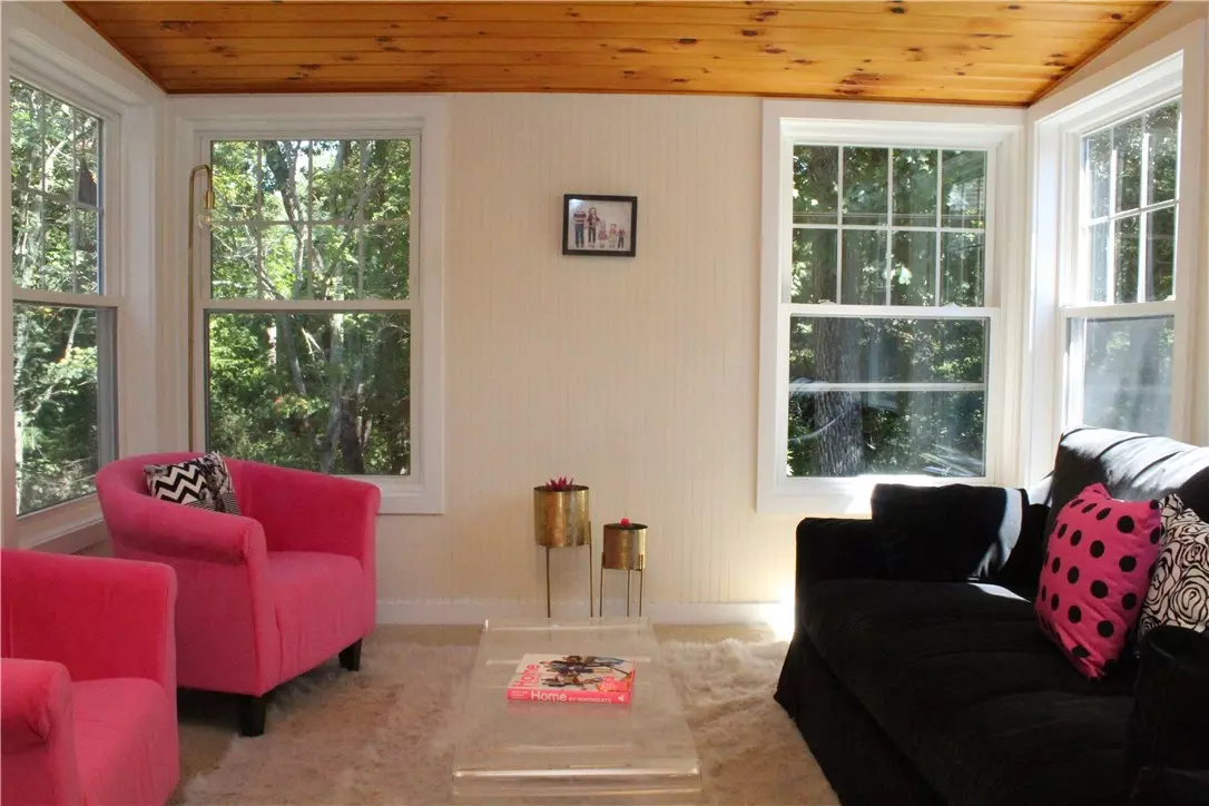 Westerly, RI 02891,13 Sleepy Hollow CT