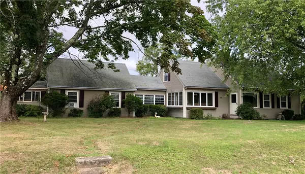 36 BARNES ST, Smithfield, RI 02828