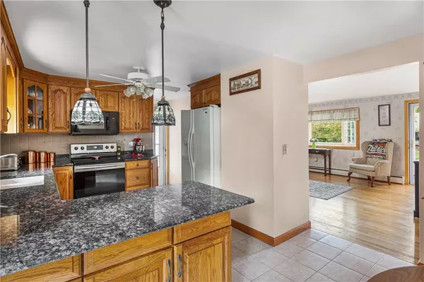 Smithfield, RI 02828,6 Deerfield DR