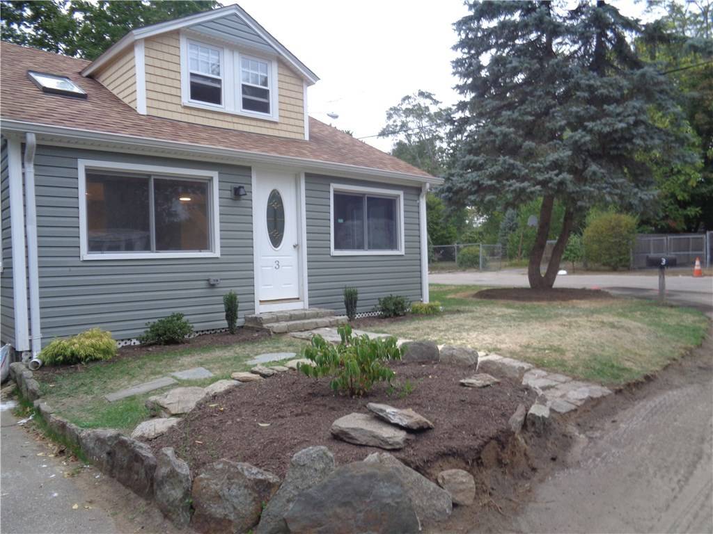 3 Pevear AVE, Warwick, RI 02886