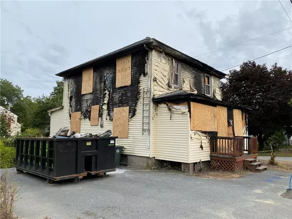 71 Read AVE, Coventry, RI 02816