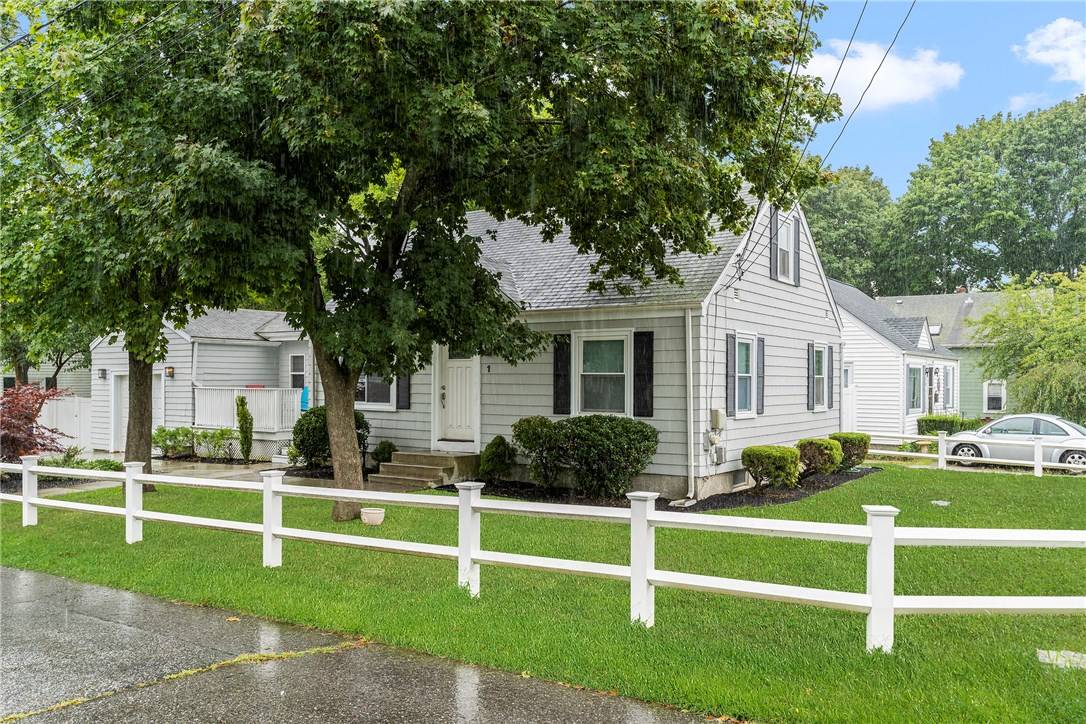 Cumberland, RI 02864,1 Packard AVE