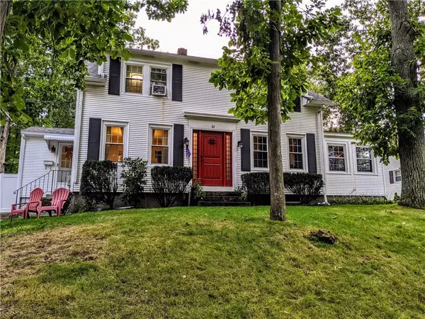 32 Norma ST, Johnston, RI 02919