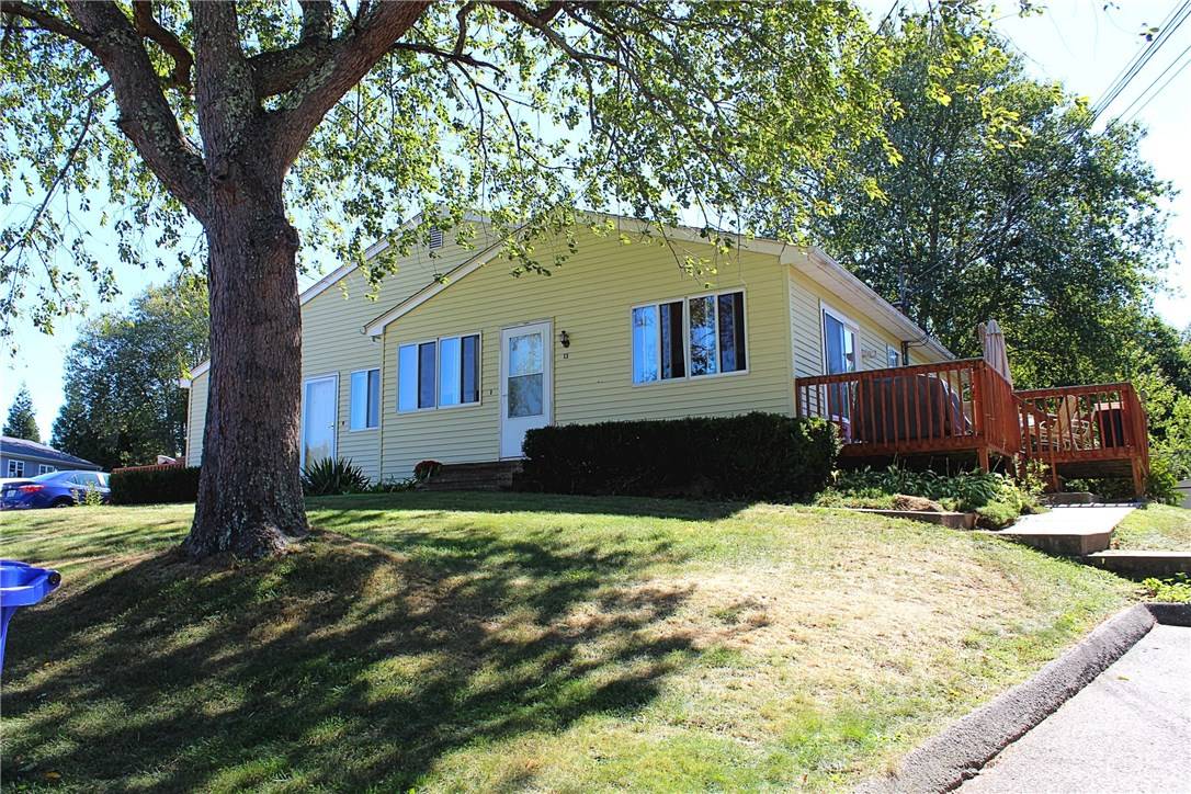 13 Meadowview TER, Westerly, RI 02891