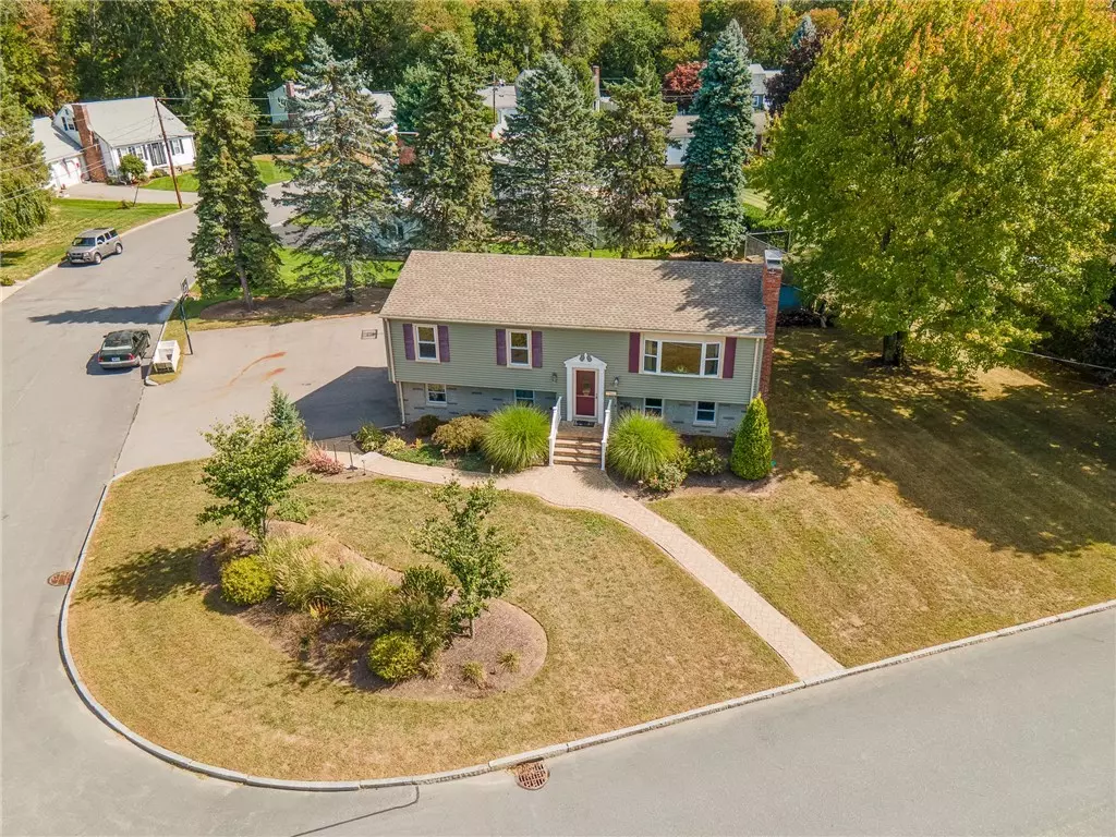 Woonsocket, RI 02895,56 Ray AVE