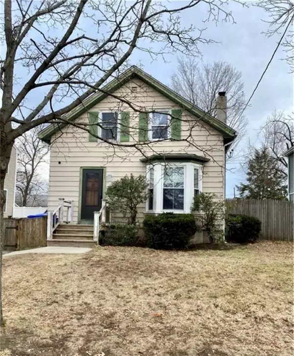 37 Ferris AVE, East Providence, RI 02916