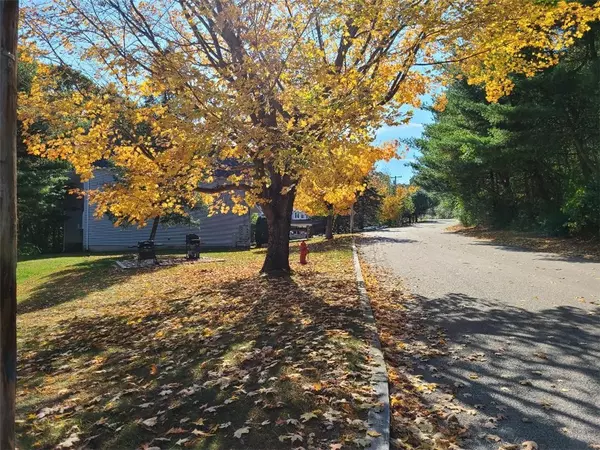 Westerly, RI 02891,17 Apache DR #B